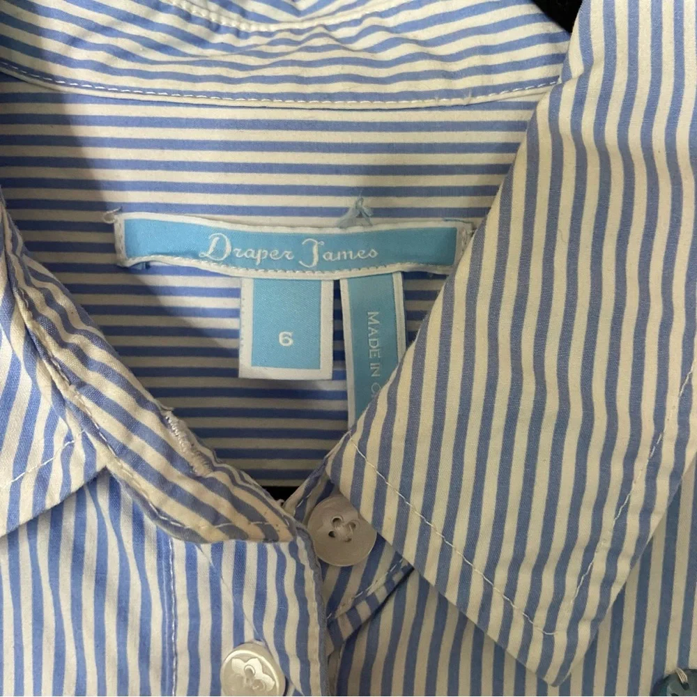 Draper James blue striped dragonfly blue and white button up top - Picture 4 of 5